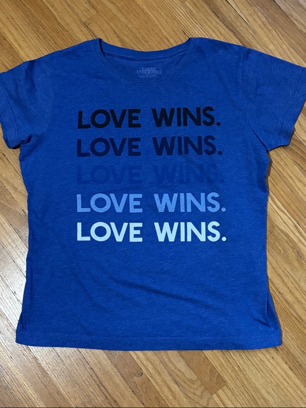 Carrie Underwood "Love Wins" Graphic concert merch Tee